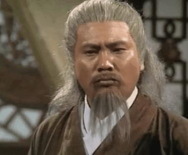 最出名的角色就是《射雕英雄传》里丐帮长老.