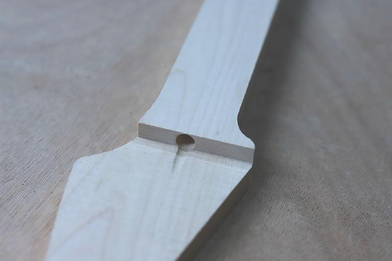 神秘的trussrod电吉他琴颈钢筋杠