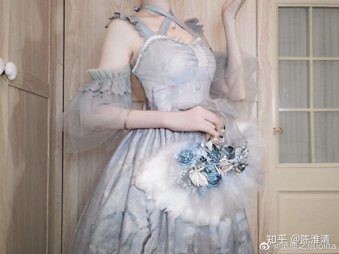 你见过最美的 Lolita 裙是什么样的?