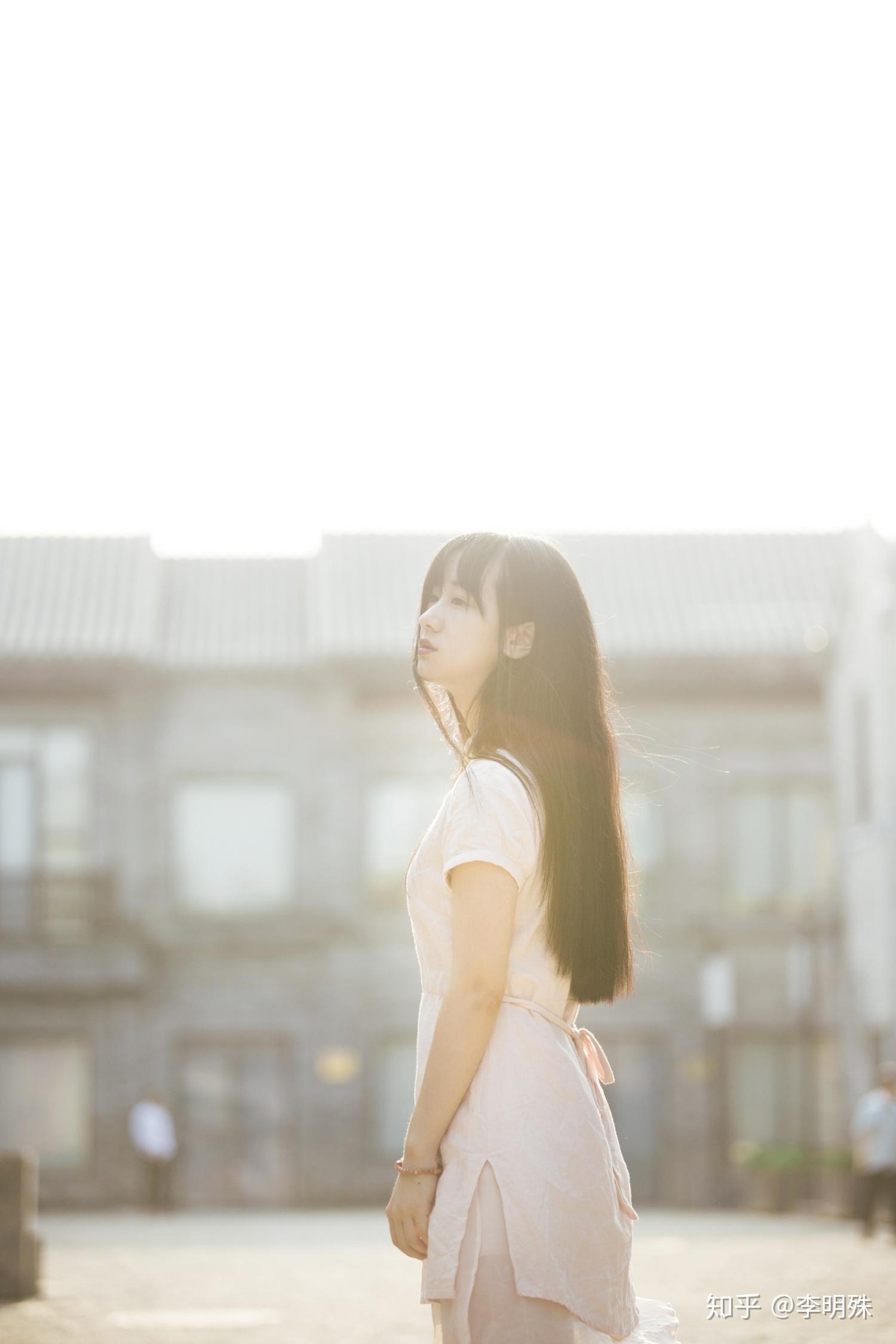 第一张人像照片先来个背景虚化吧景深光圈及散景