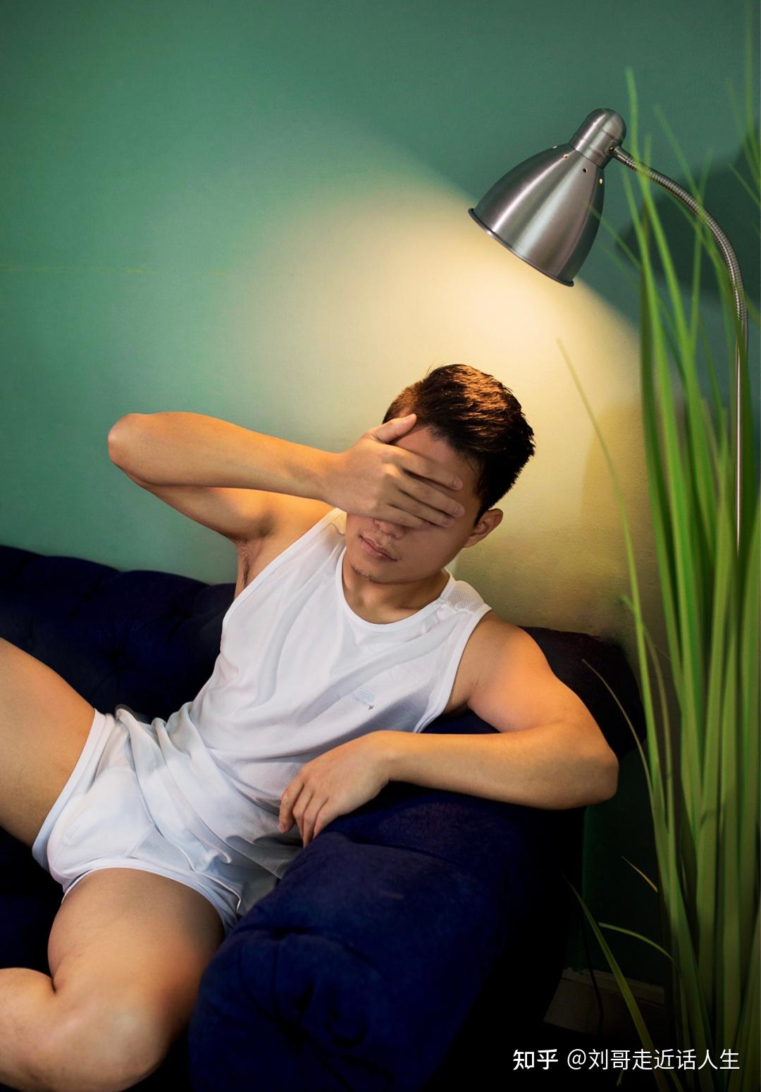 容易误读的可爱小哥哥的"暖照" - 知乎