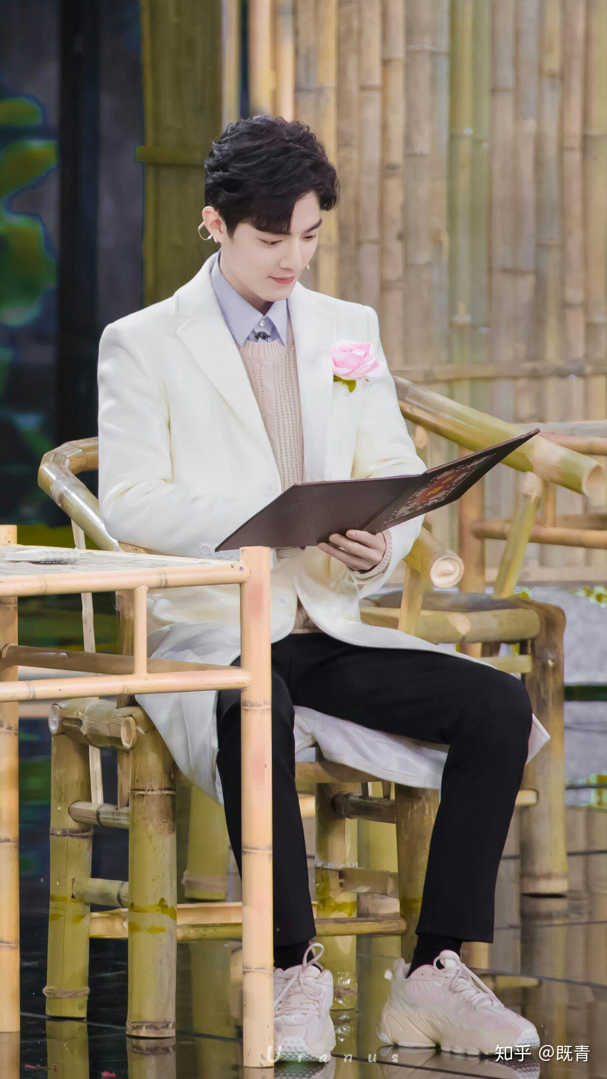 你看完春晚上谢娜和肖战的小品感受如何