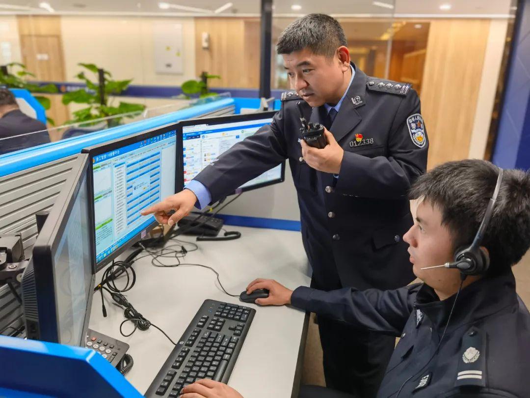 "生命线"背后是分秒必争的战场每年,杭州主城区会拨出200多万个110