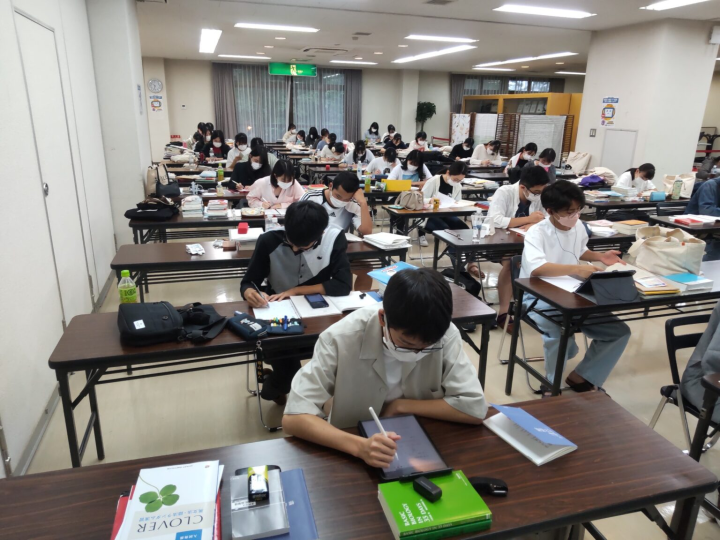 请输入图片描述 请输入图片描述