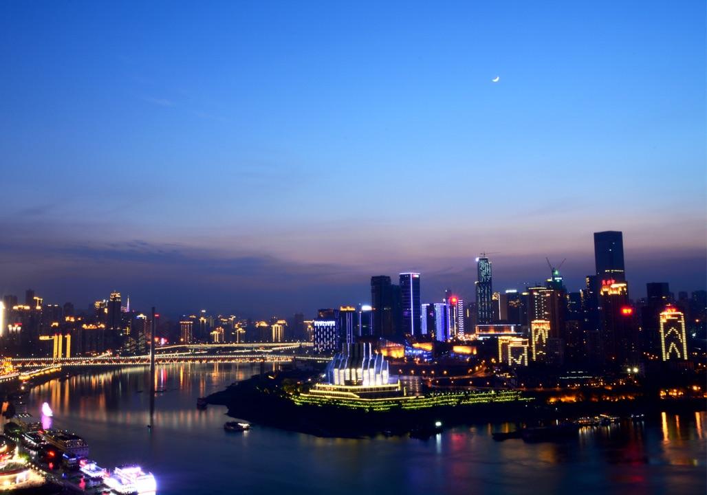 中国哪一座城市最有魔幻感? - 知乎