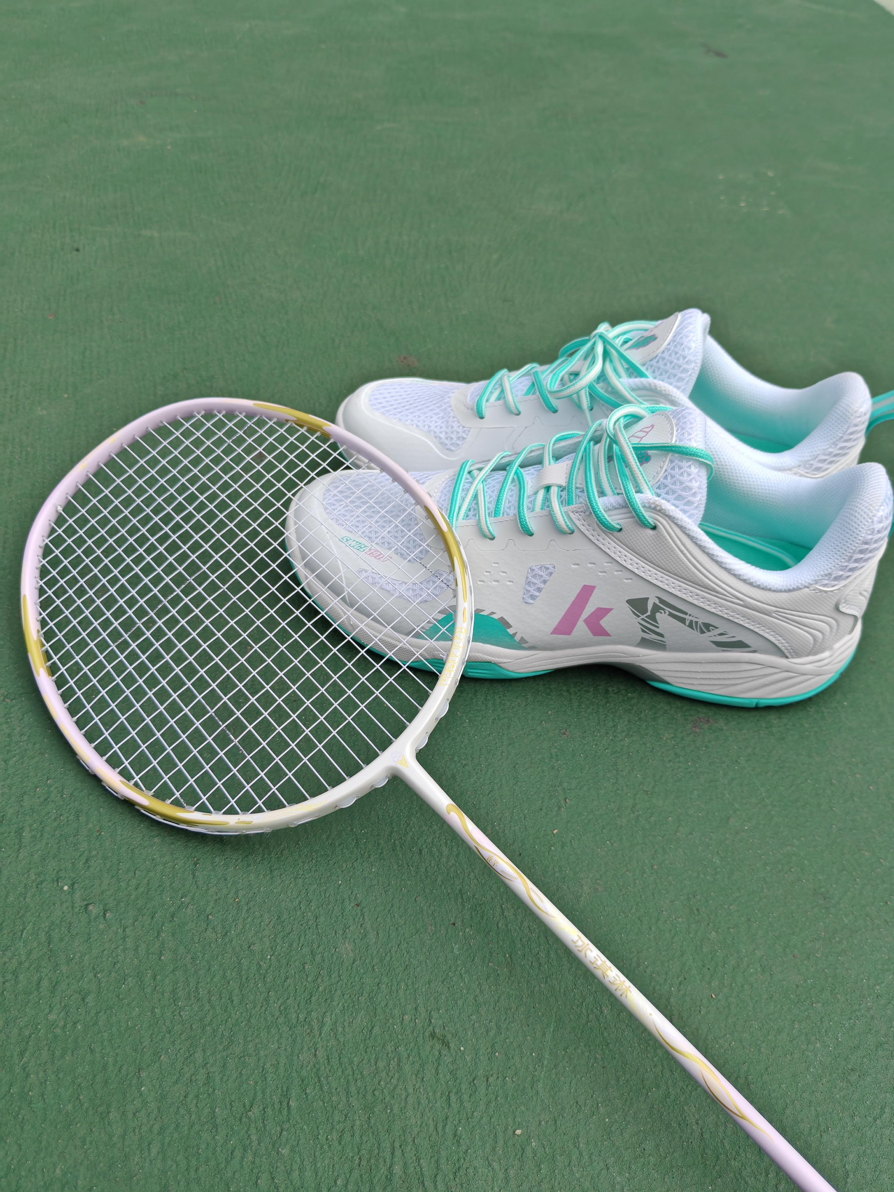 川崎2024年新品羽毛球拍,羽毛球鞋使用体验(星河,冰淇淋系列)