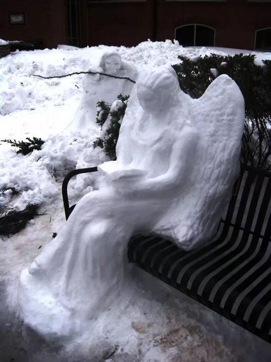 笑死了谁堆的雪人美女这身材太有料了