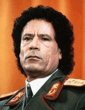 "多年之后卡大佐在面对捅向菊花的刺刀的时候,一定会记起多年以前戴