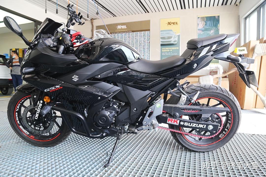 雷厲風行機車風采鈴木gsx250r摩托車濟南歐瑟全車改色陶瓷黑