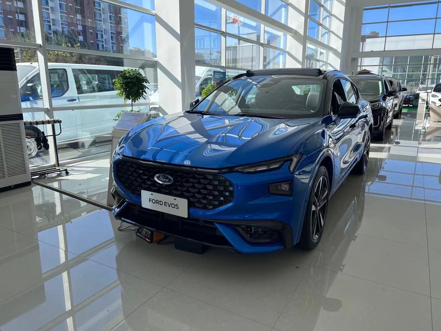 11月初上市长安福特evos现车到店