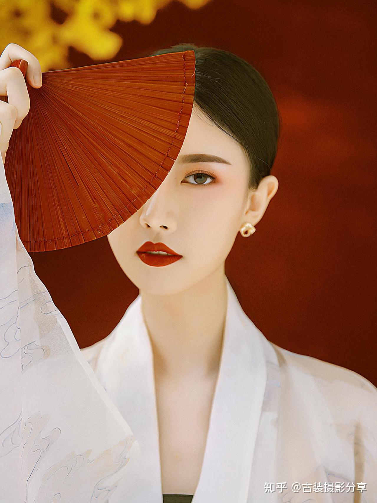 盘子女人坊《幽兰》客片|诠释两种截然不同的古风写真 - 知乎