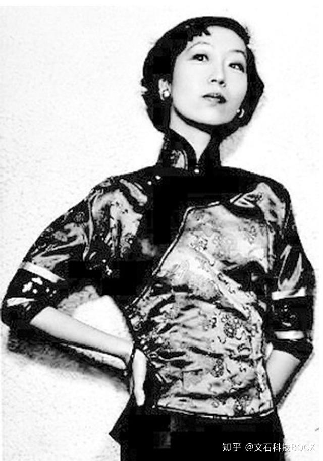 二十多岁惊艳文坛的才女张爱玲这7本经典著作你一定要读