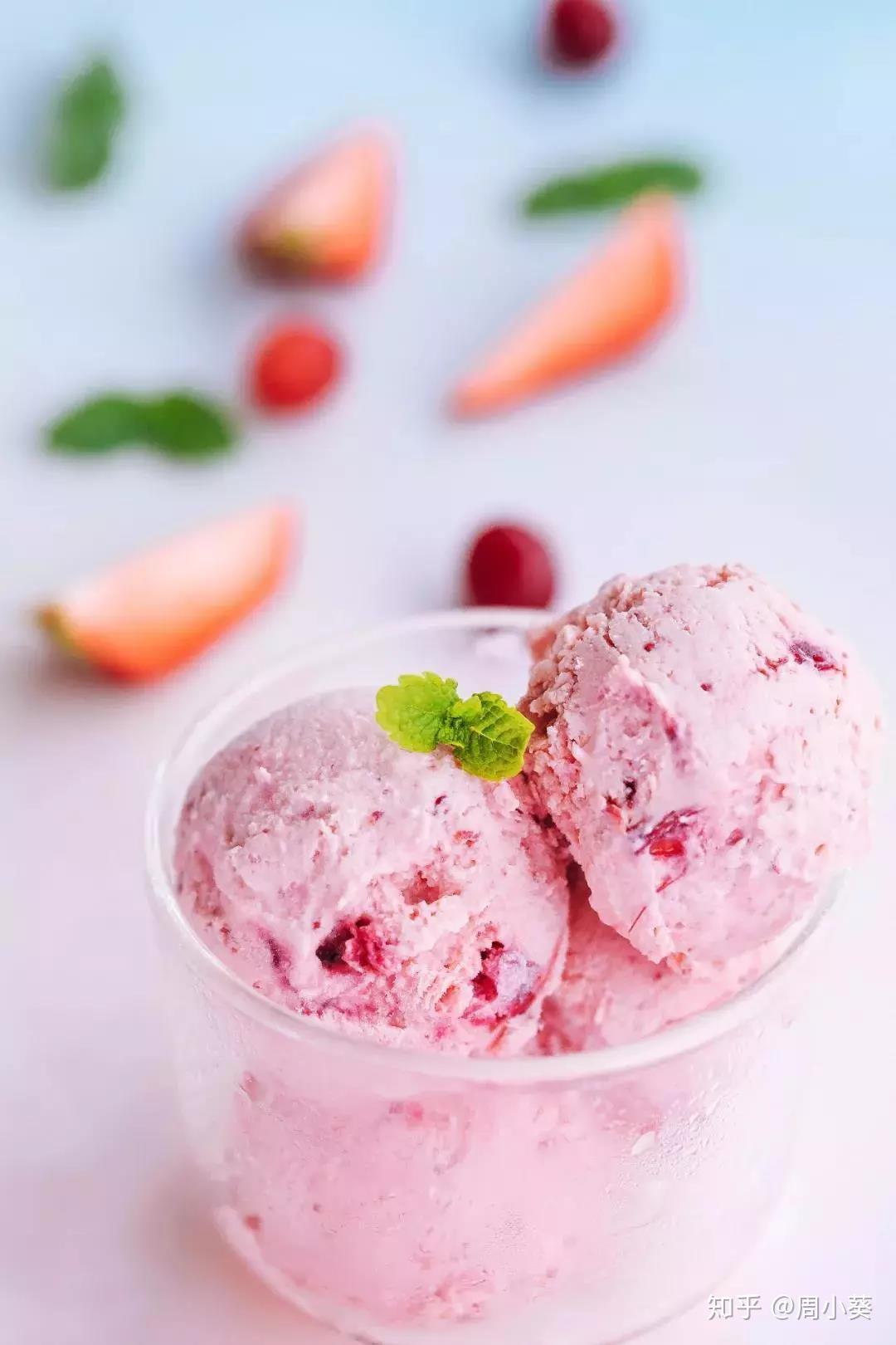 教你自制草莓冰淇淋，口感细腻无冰渣，简单易做零失败！_哔哩哔哩_bilibili