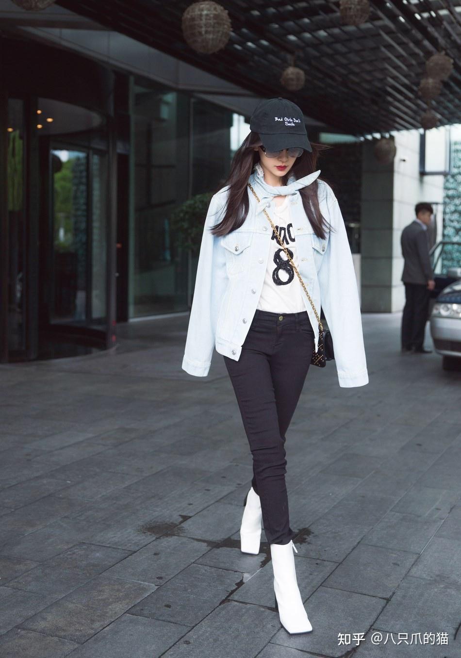 杨颖录新一季跑男路透穿牛仔裤裤腿粗如水桶把自己穿矮了一截