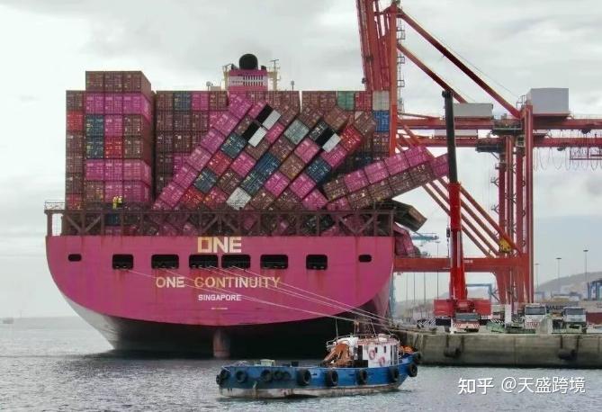 ONE万箱船遭巨浪暴击，45个集装箱坠海！ - 知乎