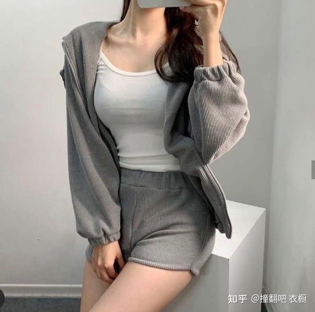 胸大微胖女生怎么穿衣服