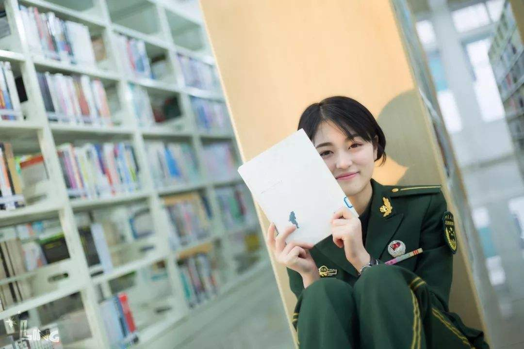 招收文科女生最多的军校:战略支援部队信息工程大学