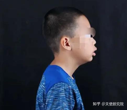 郑秀妍这段太蛊了吧!芒果台怎么能删了不播??!(郑秀妍签约英皇)