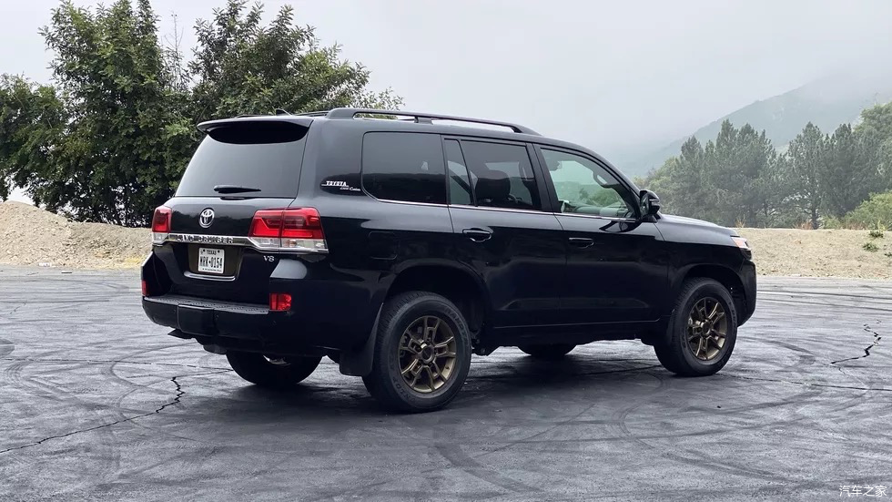 2020款丰田陆地巡洋舰：经典从风华少年到老当益壮- 知乎