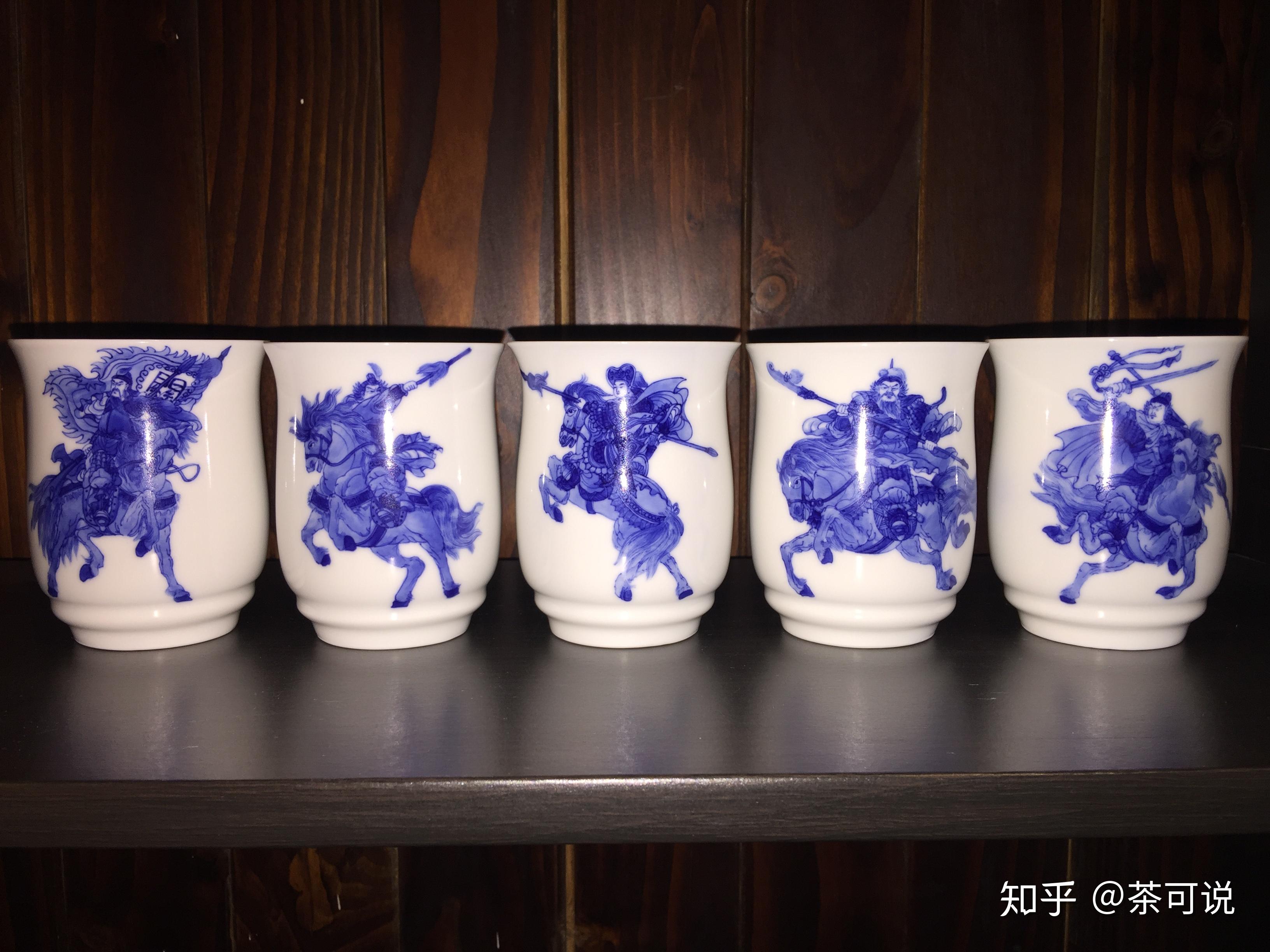 青花瓷英文 模拟人生移动版