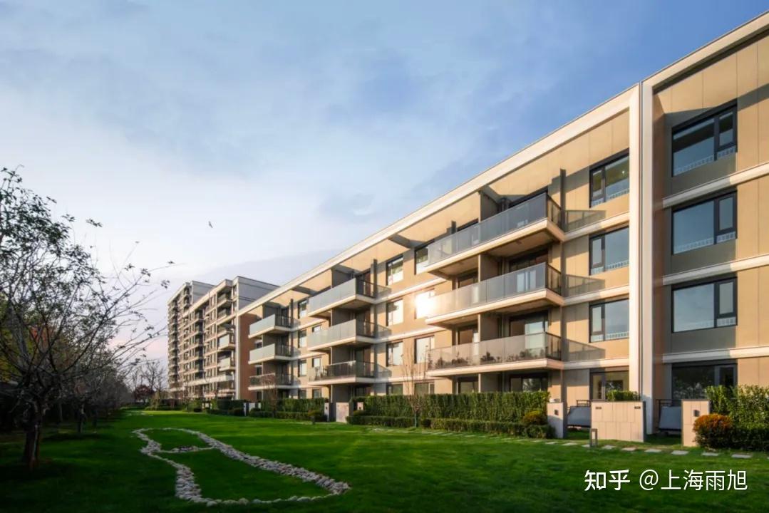 实景四层臻墅|纯粹低密墅居,藏不住的心动 - 知乎
