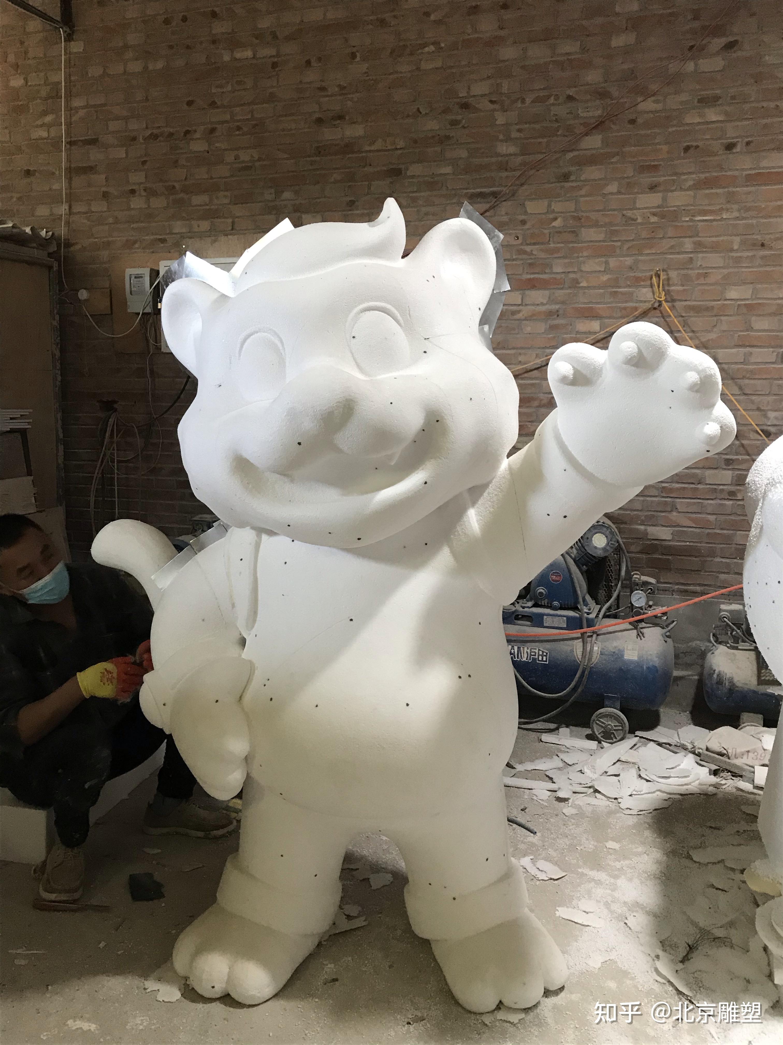 泡沫雕塑和玻璃钢雕塑的区别 zhuanlan.zhihu.com
