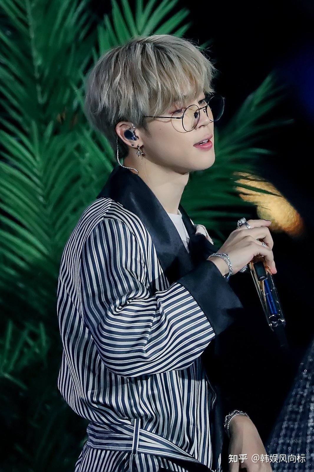 bts新歌预告片发布后jimin视频中所佩戴的项链再次被售罄