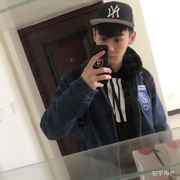 你见过的最好看的男生长什么样子?