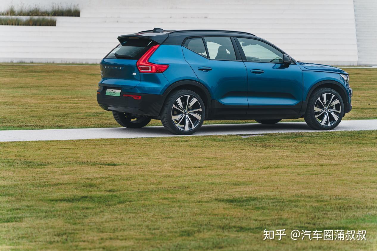 作为北欧豪华品牌在华首款纯电动车,xc40 recharge采用前后双电机四驱