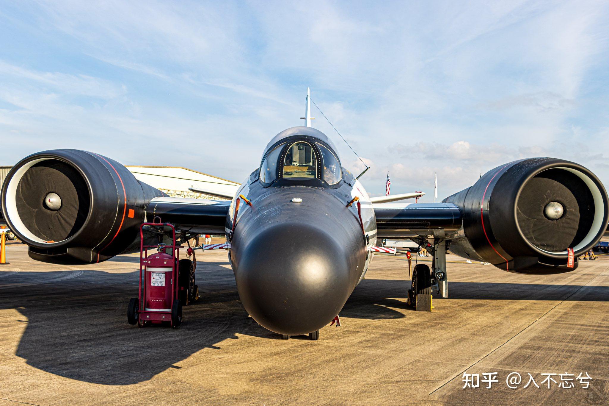 RB-57D高空侦察机图片