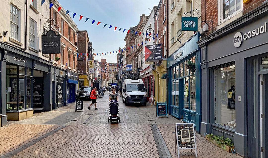 毕业生年薪比牛剑还高!