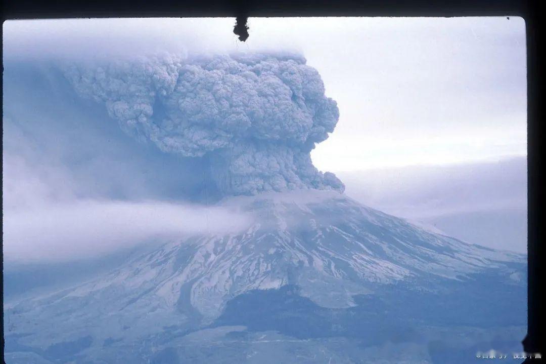 富士山喷发是好事吗真相揭秘火山灰或覆盖整个日本太可怕了