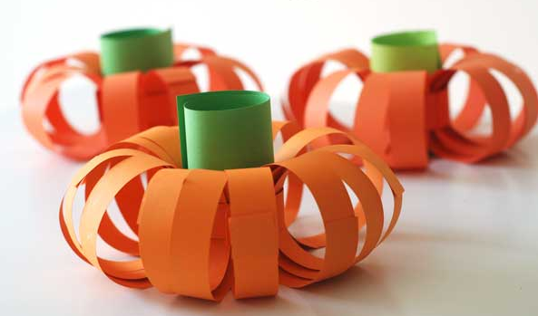 万圣节手工提前来袭几个小纸环竟能串出独特的小南瓜爱了