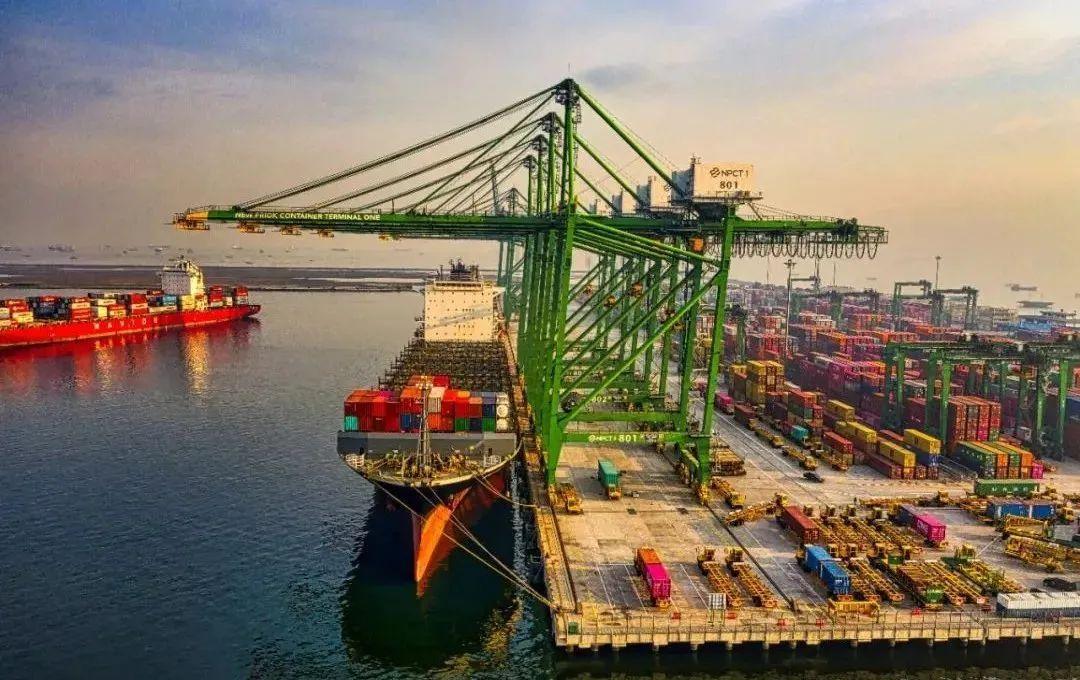 重返300亿红海危机下长荣海运2月营收增长615