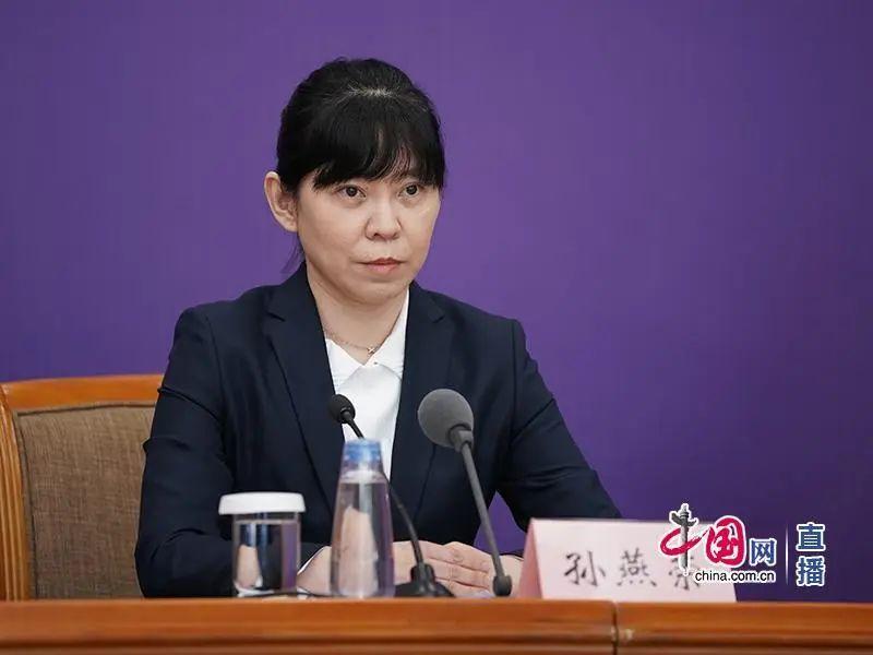 总台央视记者:我的问题是,我国通过五条技术路线在推进疫苗的研发