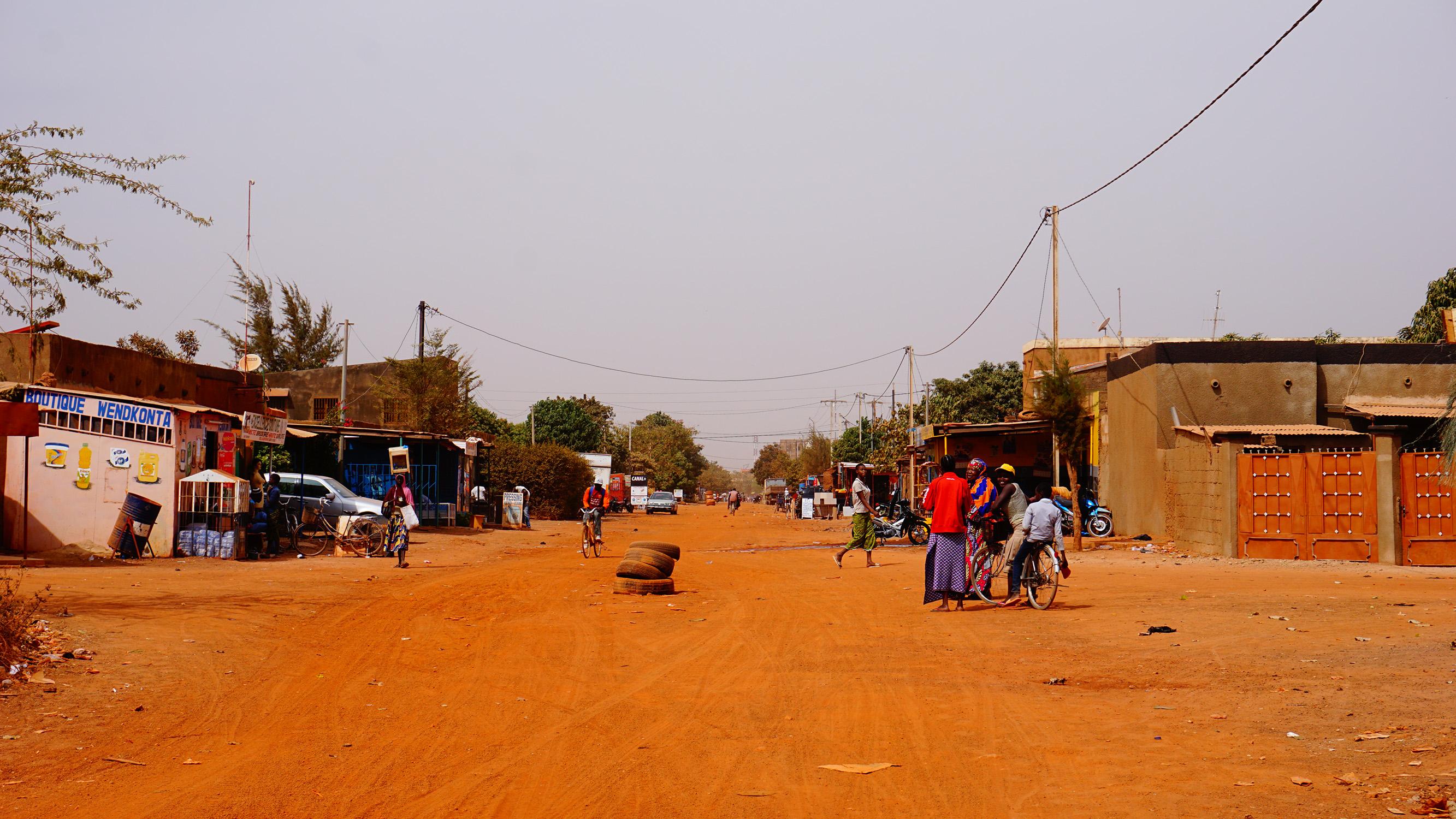 原味貧窮的非洲和魔幻奇景的黃土小國布基納法索burkinafaso