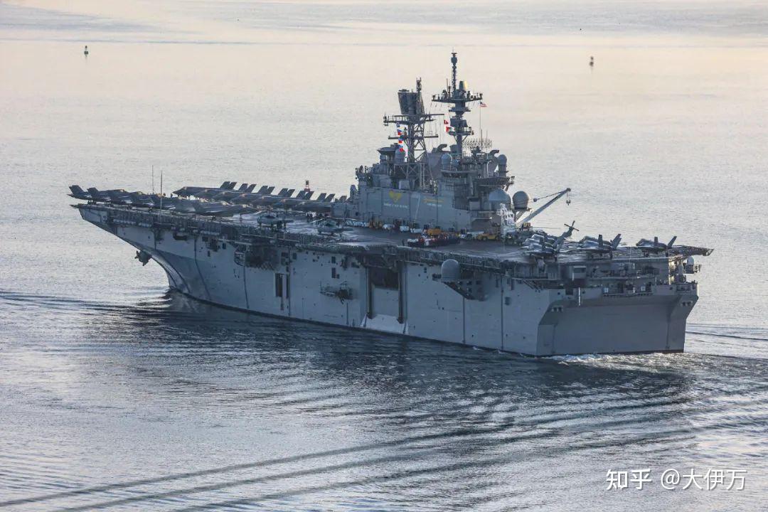数据曝光！076将是世界上甲板面积最大的两攻舰？中国海军未来攻击舰之路要怎么走？ - 知乎