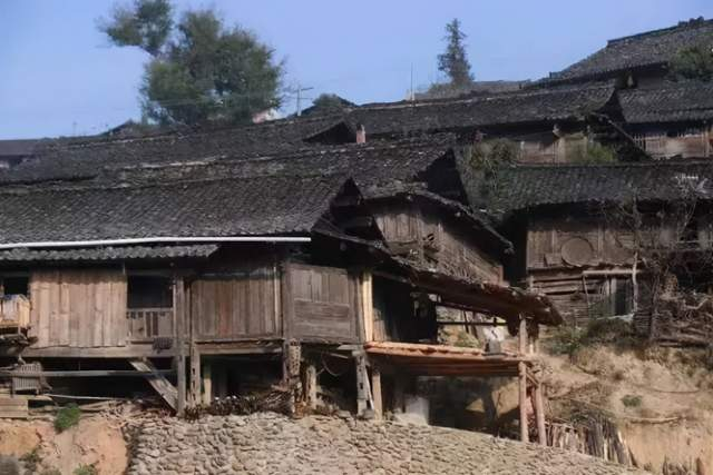 住まいの民族建築学―江南漢族と華南少数民族の住居論 住まいの民俗建築学 江南漢族と華南少数民族の住居論(浅川滋男著