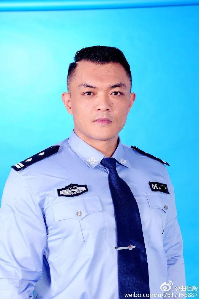 名叫曲祖毅深圳的这名特警是我们国人的骄傲视频上千万的播放我们活的