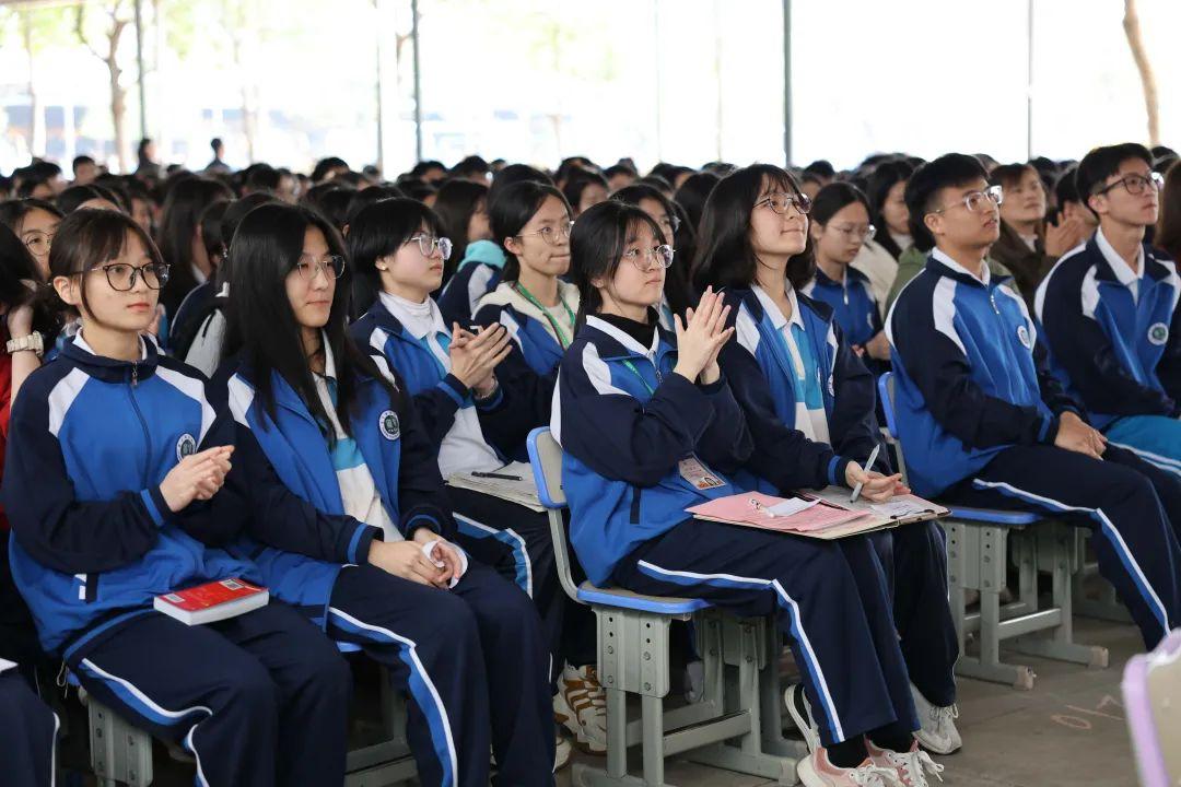 龙行龘龘战百日前程朤朤筑辉煌记2024年普宁国贤学校高考百日誓师大会