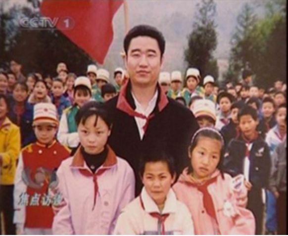 “你是当兵的，为什么不让座？”：远离你身边的弱者婊！ - 知乎