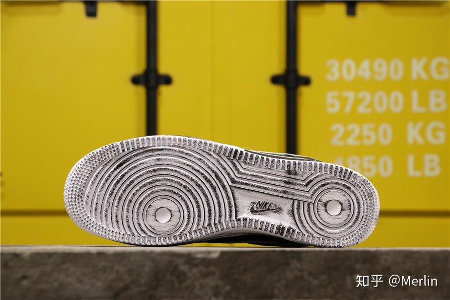 耐克nike耐克空军低帮板鞋黑白菊花