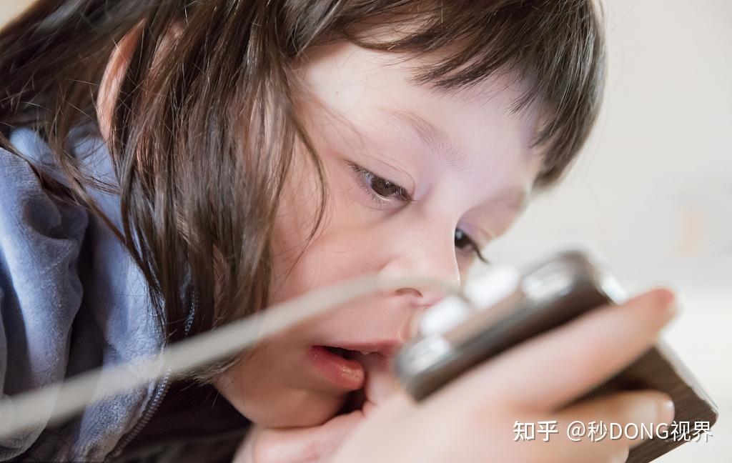 醒醒吧家长朋友最伤孩子的视力再不知道就晚了