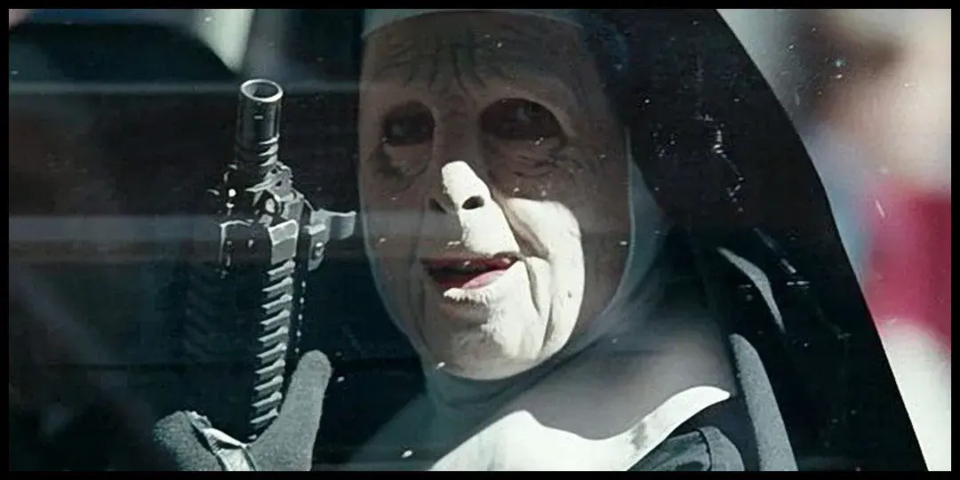 《城中大盗》里也是令人毛骨悚然的小丑面具因为《杀手》中的罪犯戴