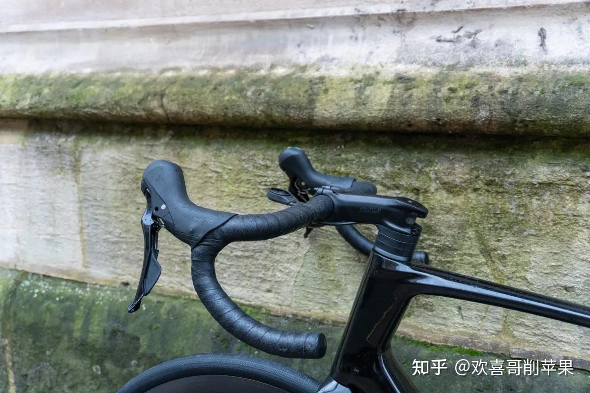 2024骑行指南678评论捷安特次顶级耐力公路自行车giantdefyadvanced