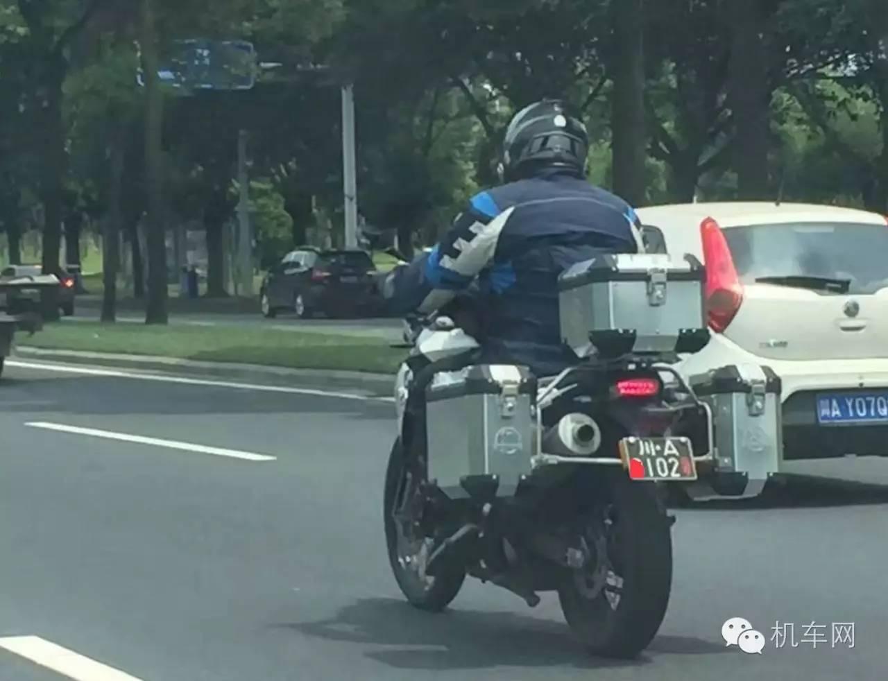 领事馆的摩托车牌照见过吗交警怎么查