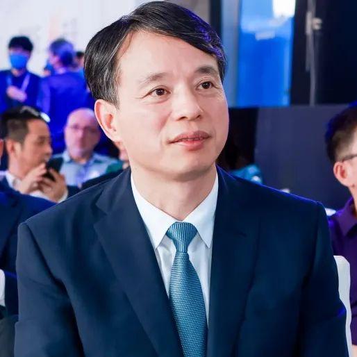 直观复星首台国产达芬奇手术机器人正式揭幕