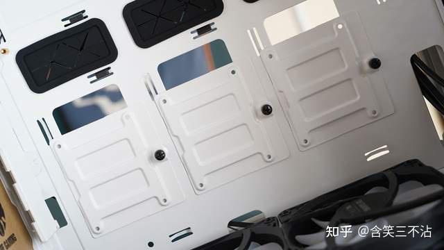 艾尔登法环太火了,于是打造了一台能在4K分辨率下畅玩它的黑白主机 第71张 艾尔登法环太火了,于是打造了一台能在4K分辨率下畅玩它的黑白主机 第71张