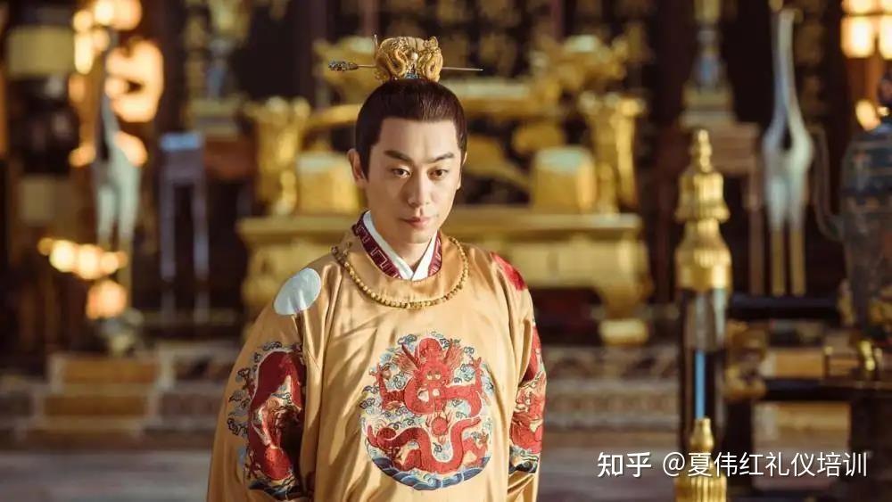 “寡人”“朕”“孤”等字眼并不好听,古代皇帝为何拿来称呼? - 知乎