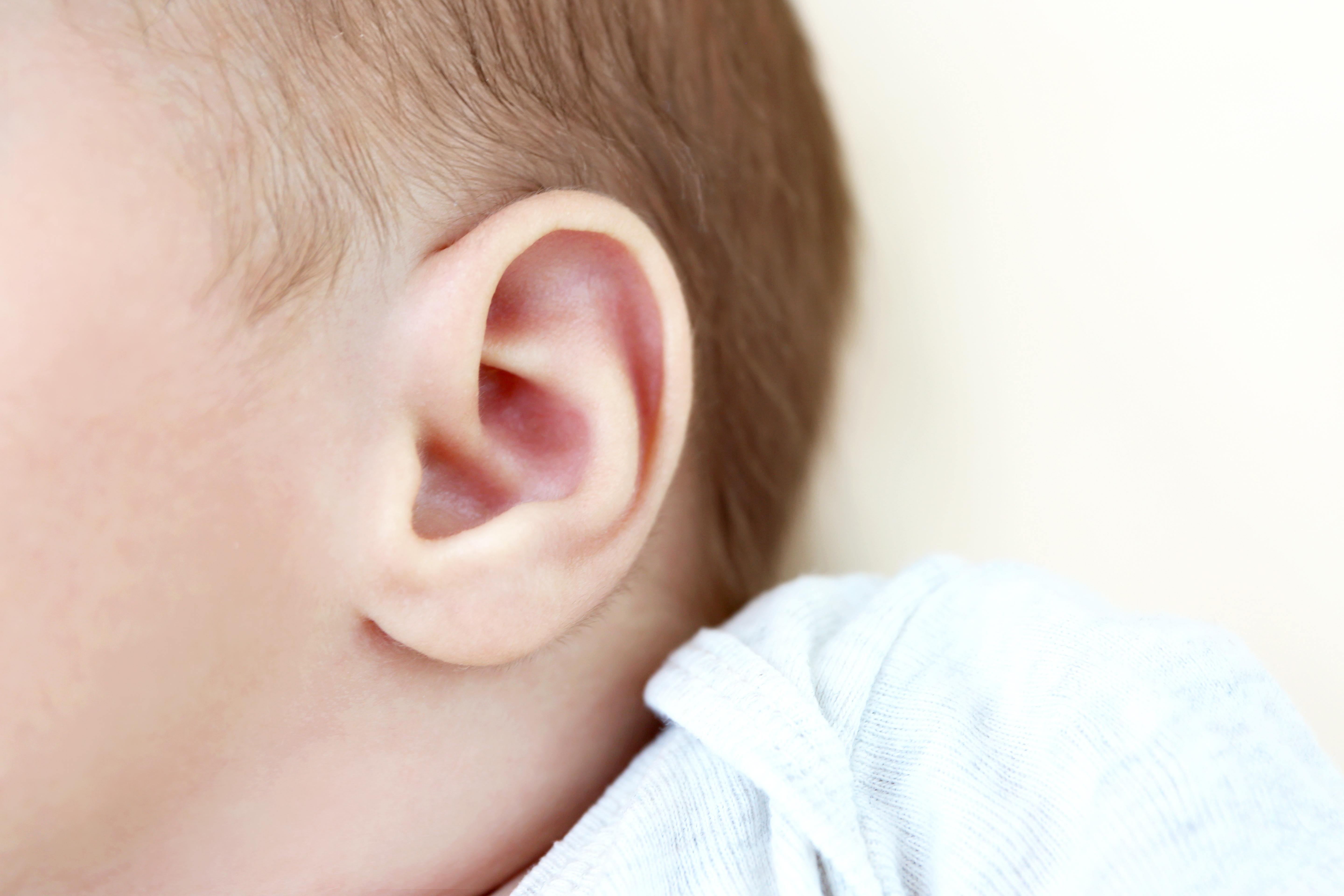 宝宝耳朵后的小包图片,耳朵后骨头凸起癌图片 - 伤感说说吧